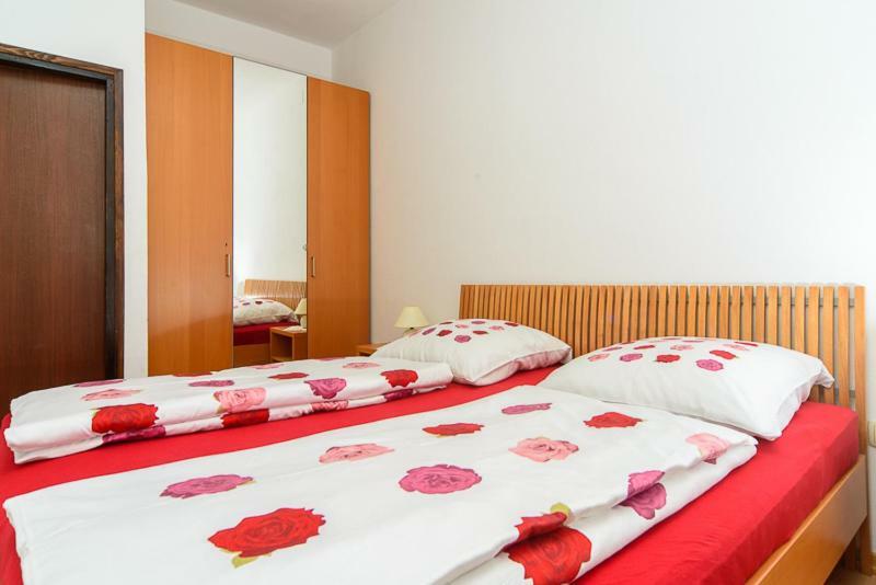 Apartments Esad Kornić Extérieur photo